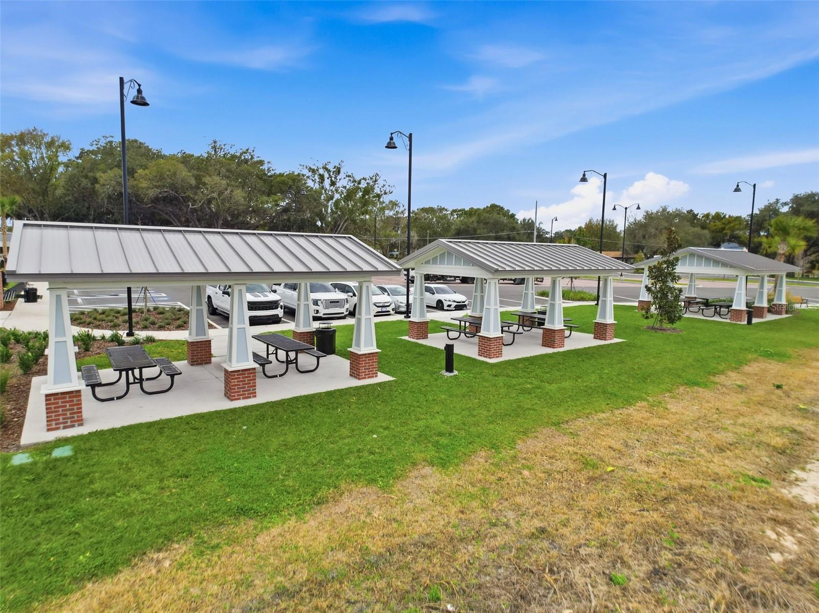 BENTLEY OAKS - Residential