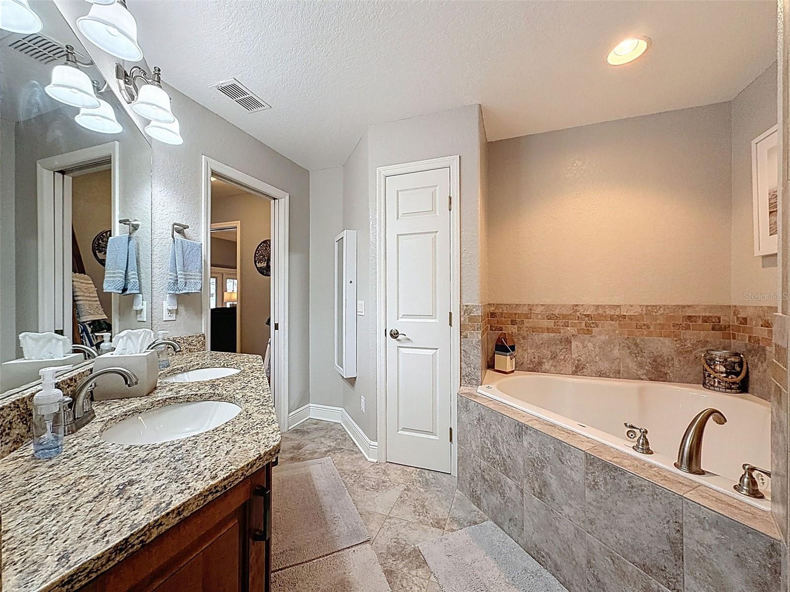 BENTLEY OAKS - Residential