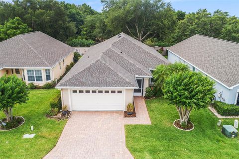 A home in WINTER HAVEN