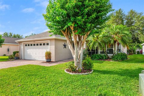 A home in WINTER HAVEN