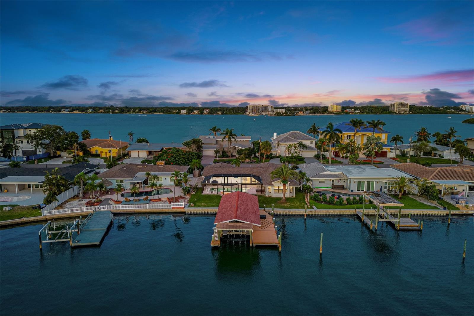 74 WINDWARD ISLAND