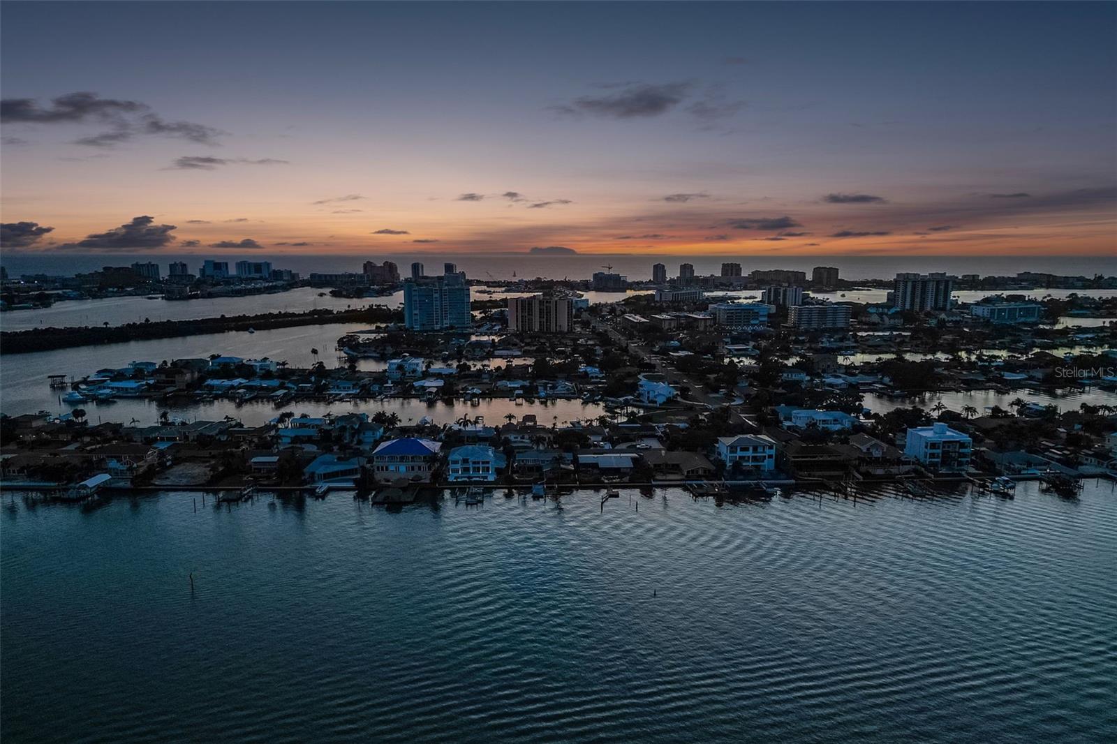 74 WINDWARD ISLAND