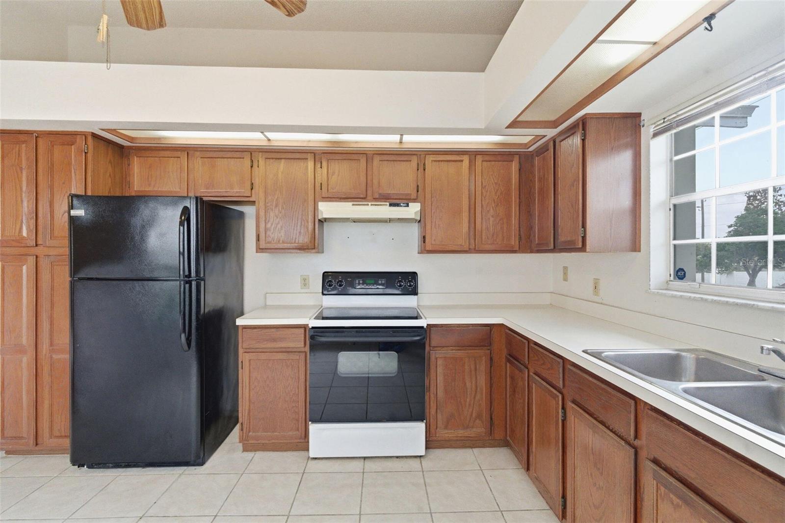 MAYFAIR MEADOWS - Residential