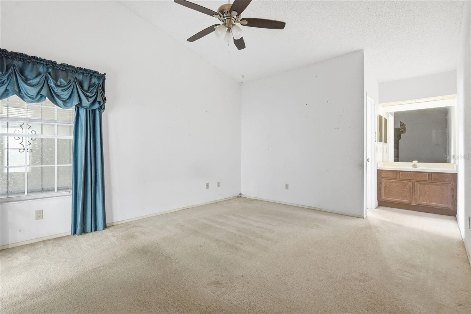 MAYFAIR MEADOWS - Residential