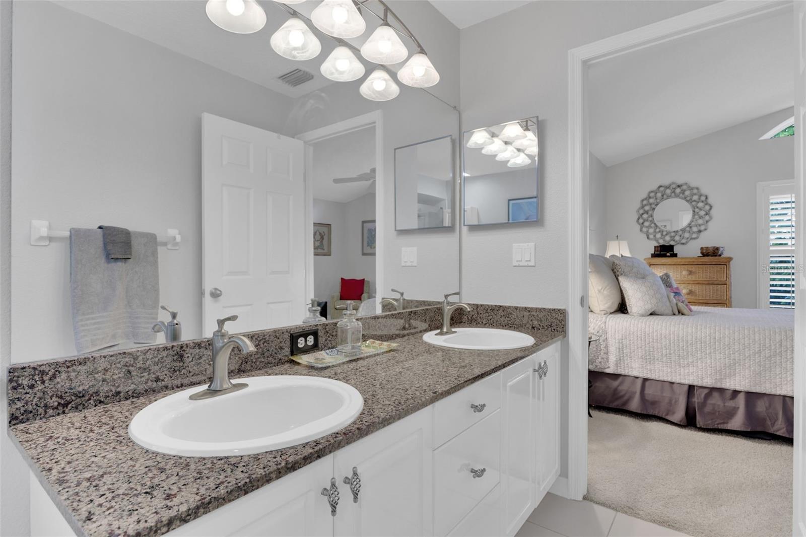 BROOKFIELD - Residential