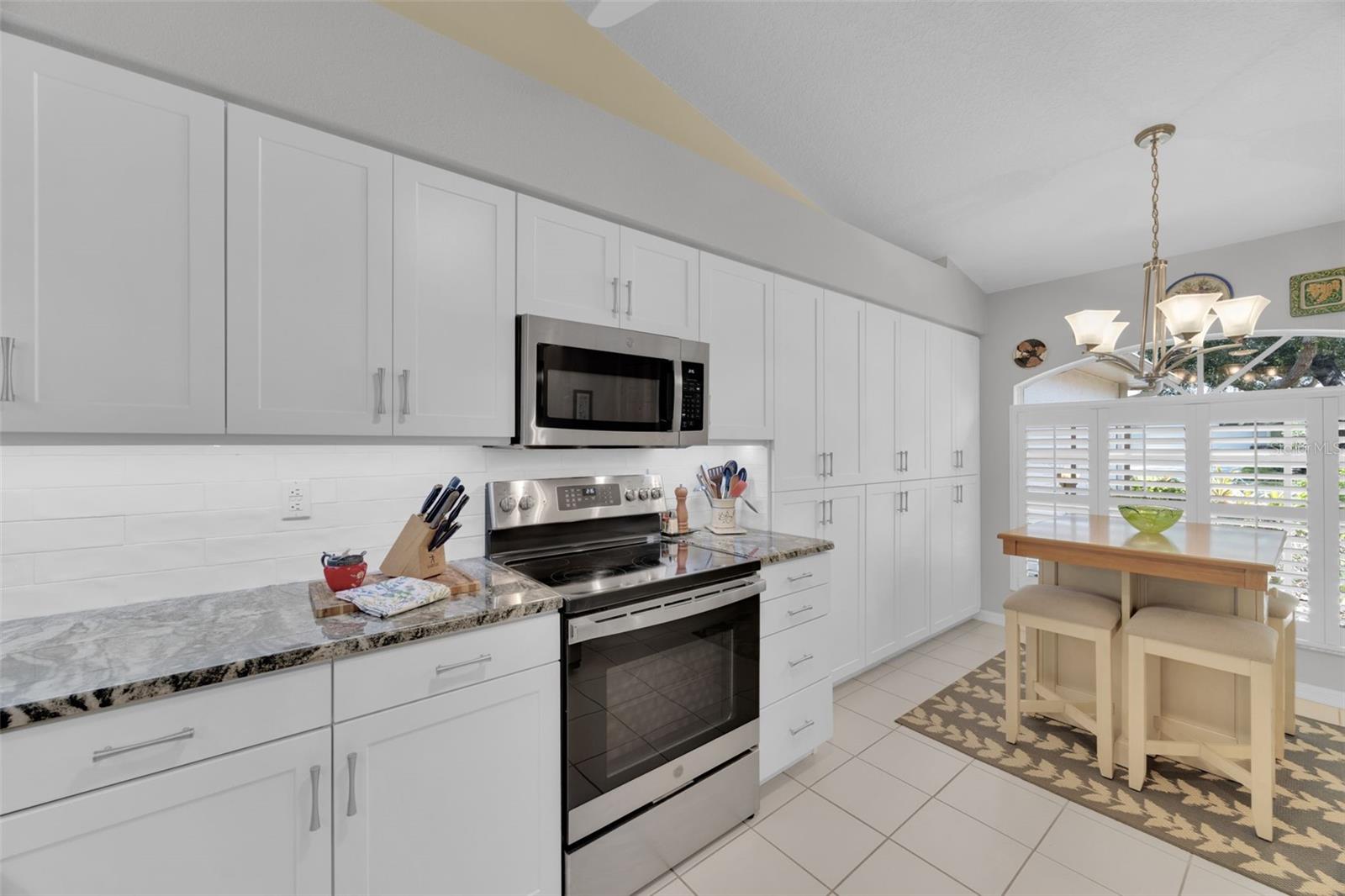 BROOKFIELD - Residential
