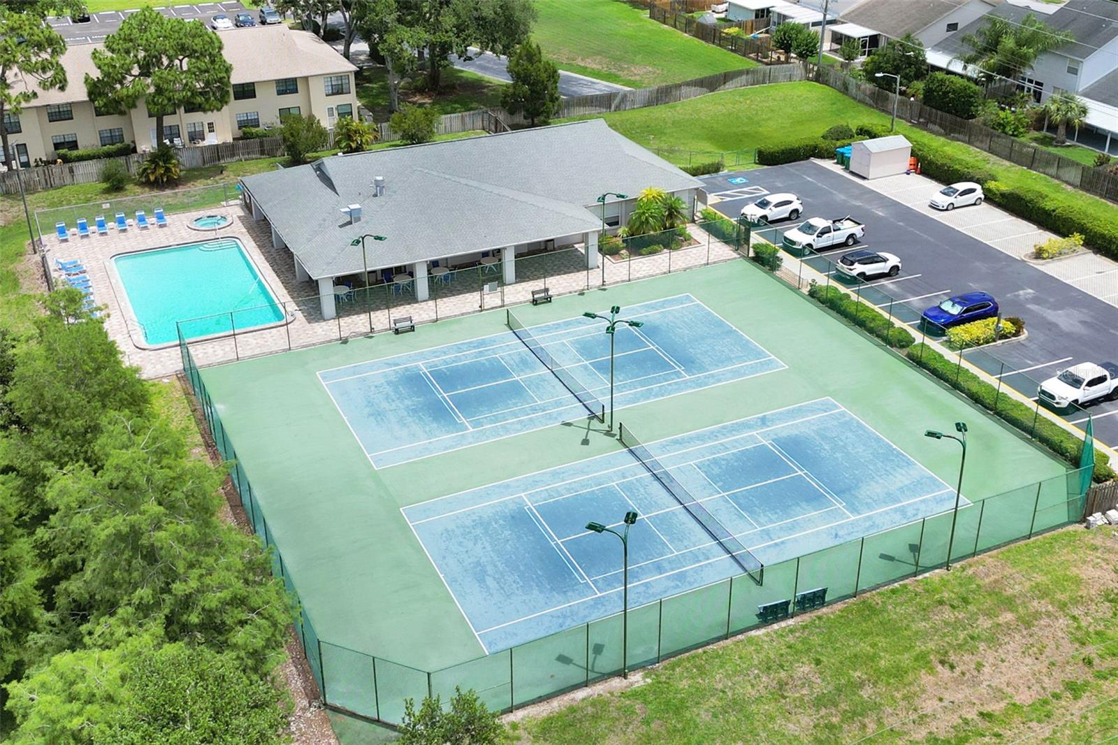 BROOKFIELD - Residential