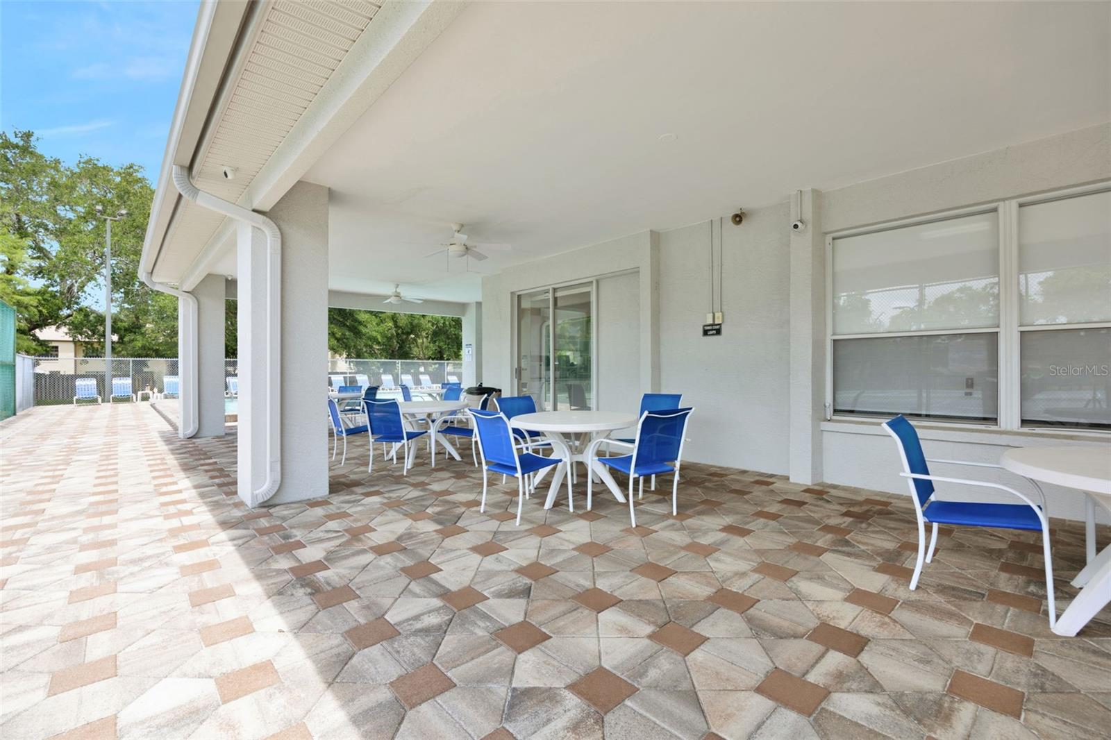 BROOKFIELD - Residential