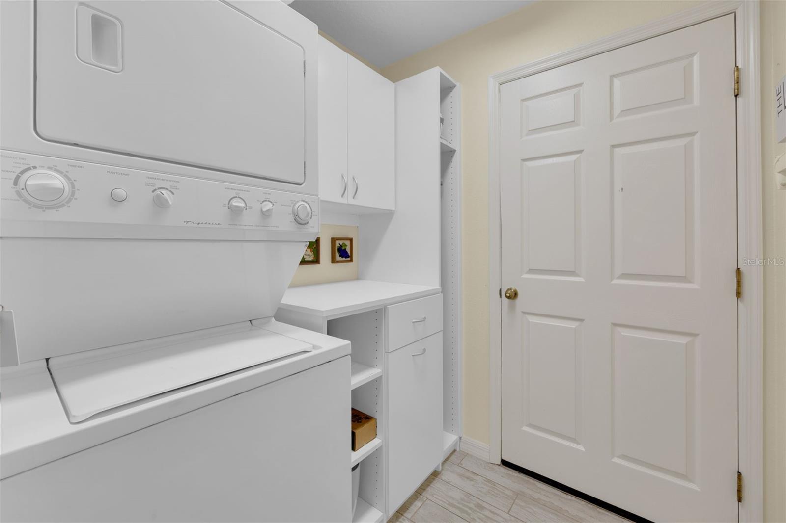 BROOKFIELD - Residential