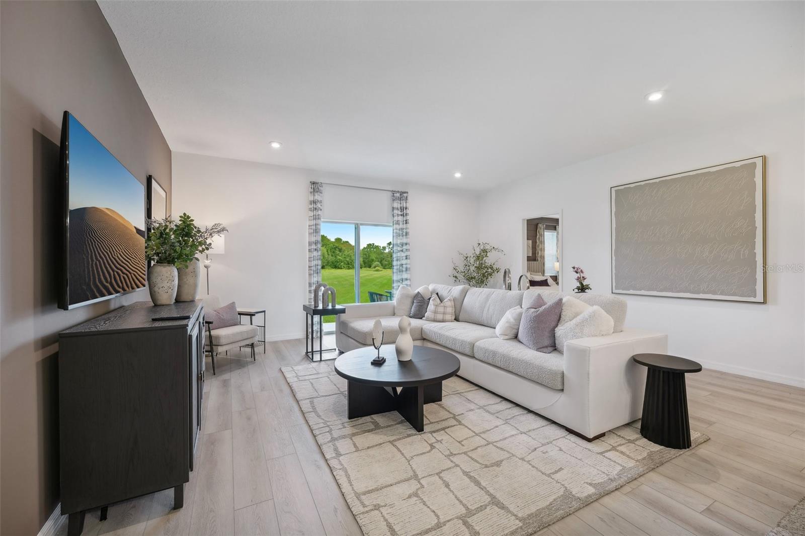 SCENIC TERRACE - Residential