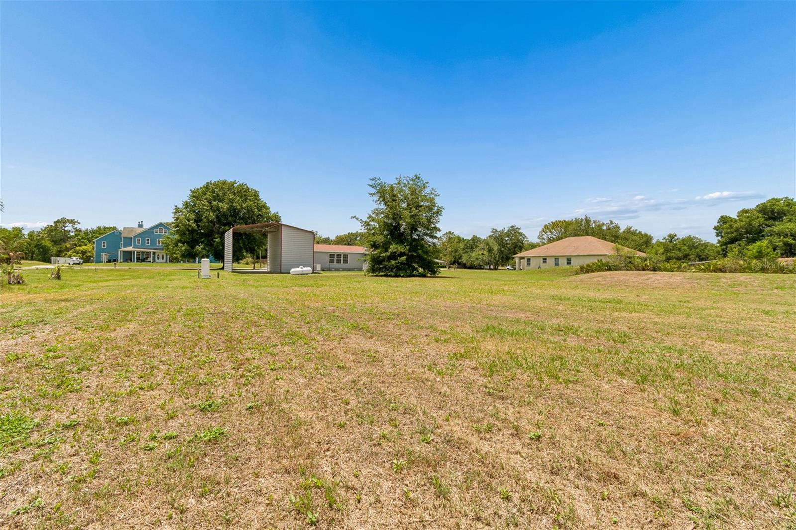 FOX RIDGE - Residential
