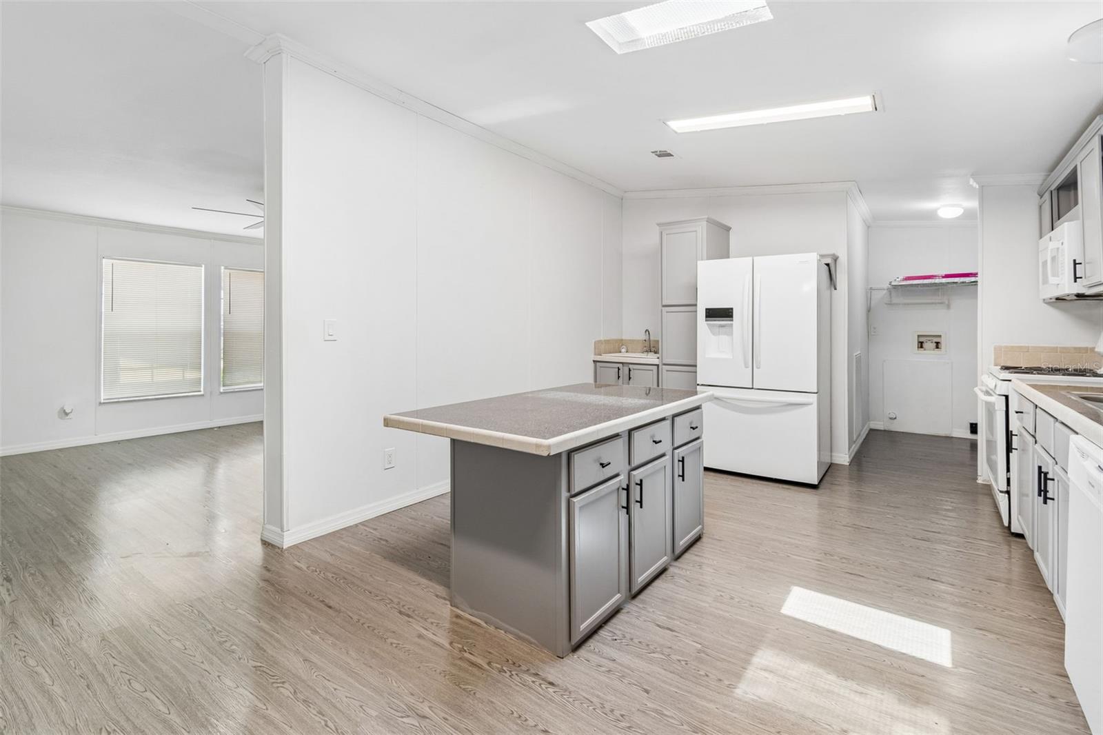 FOX RIDGE - Residential