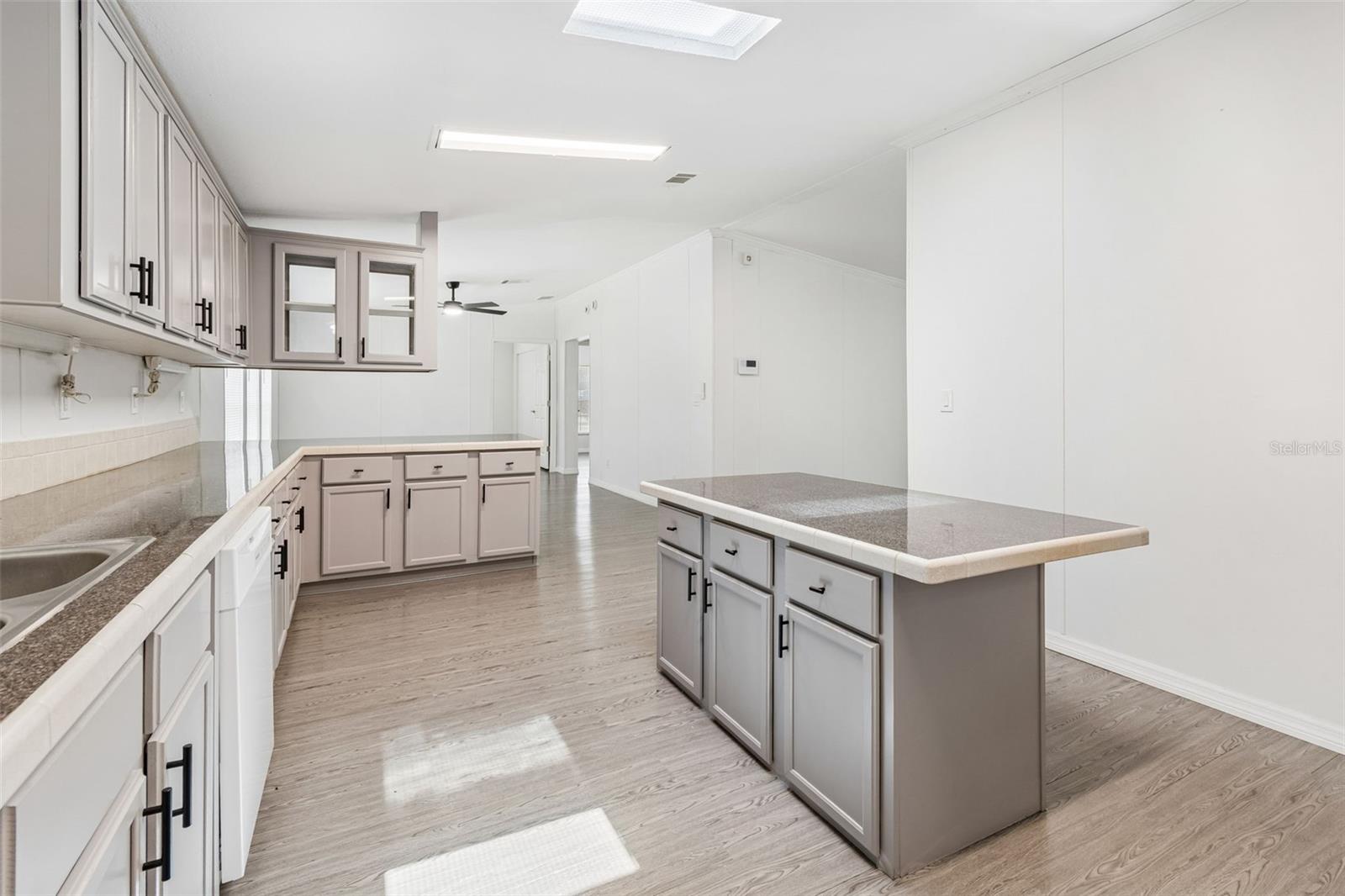 FOX RIDGE - Residential