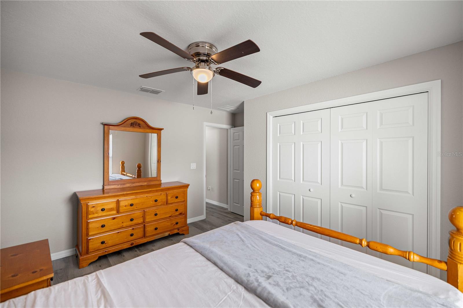 SILVER SPGS SHORES UN #33 - Residential