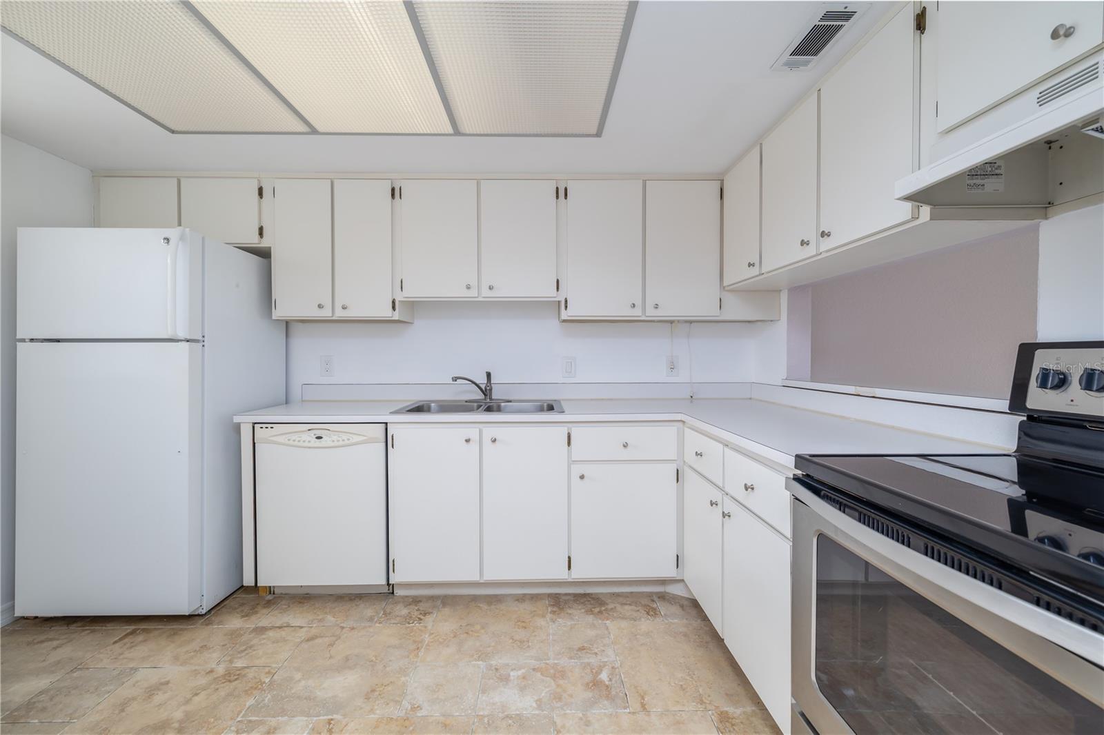 325 N CAUSEWAY D103
