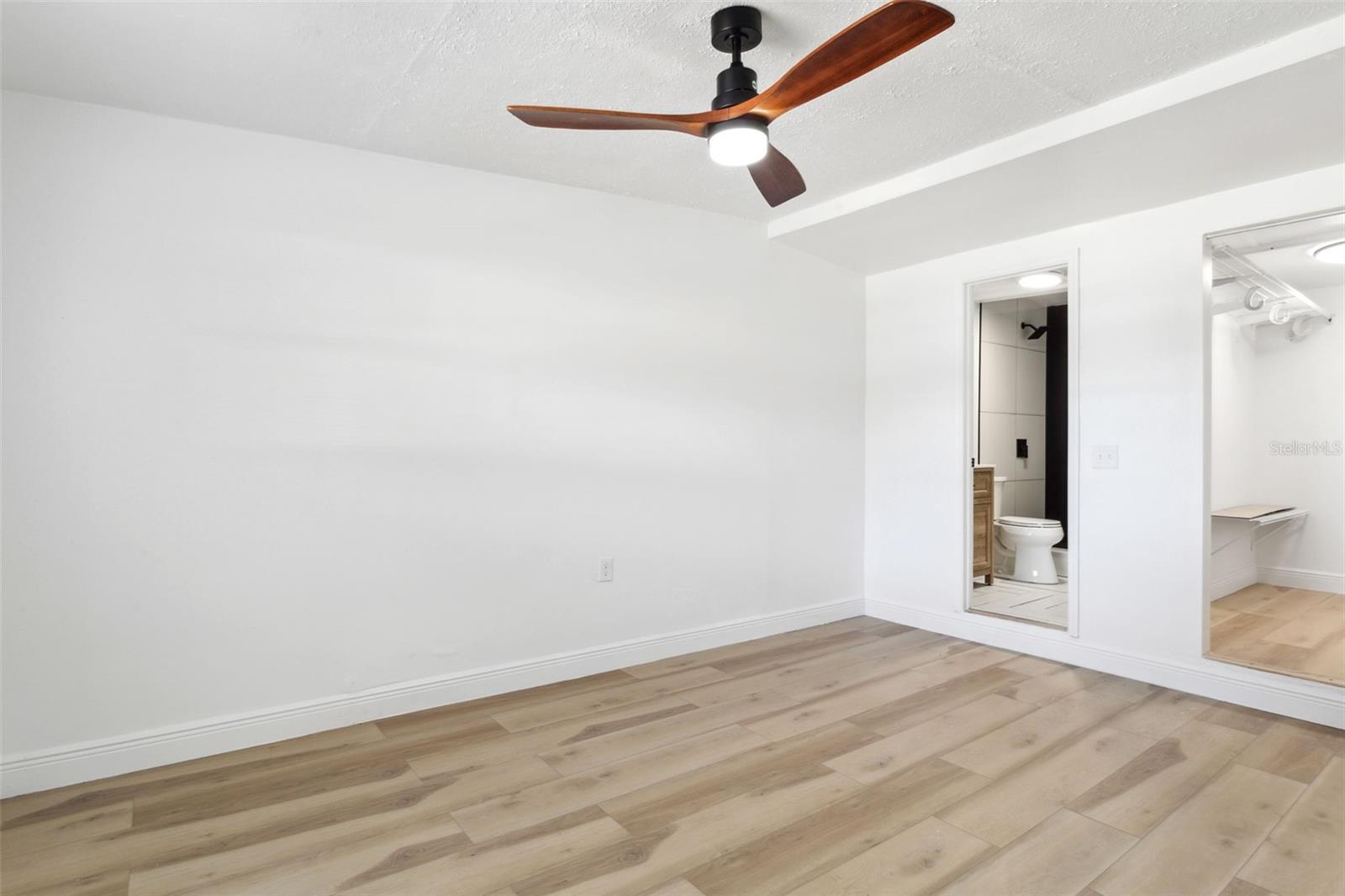 CLAIR MEL CITY UNIT 31 - Residential