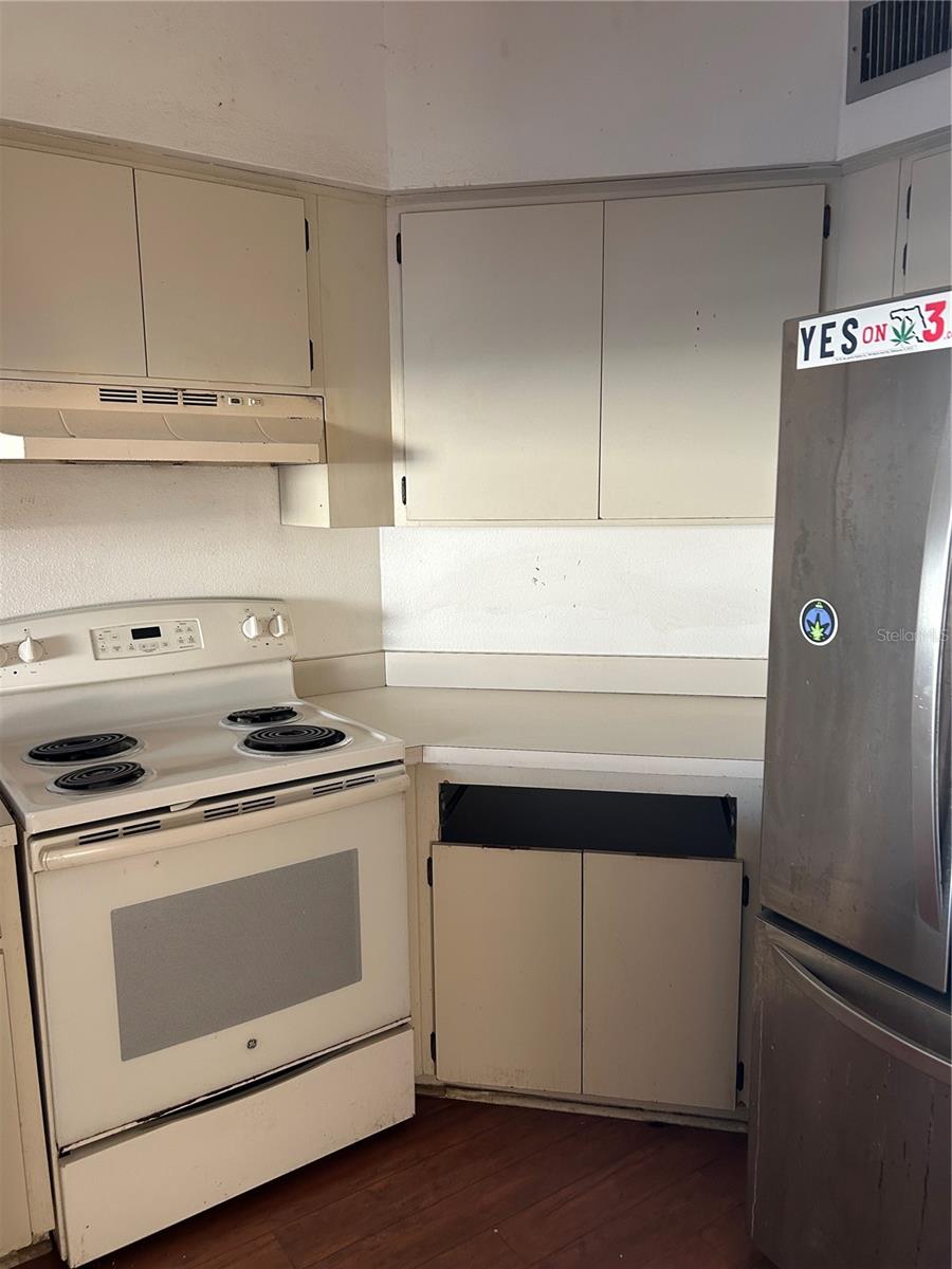 6924 STONES THROW CIRCLE N 8306