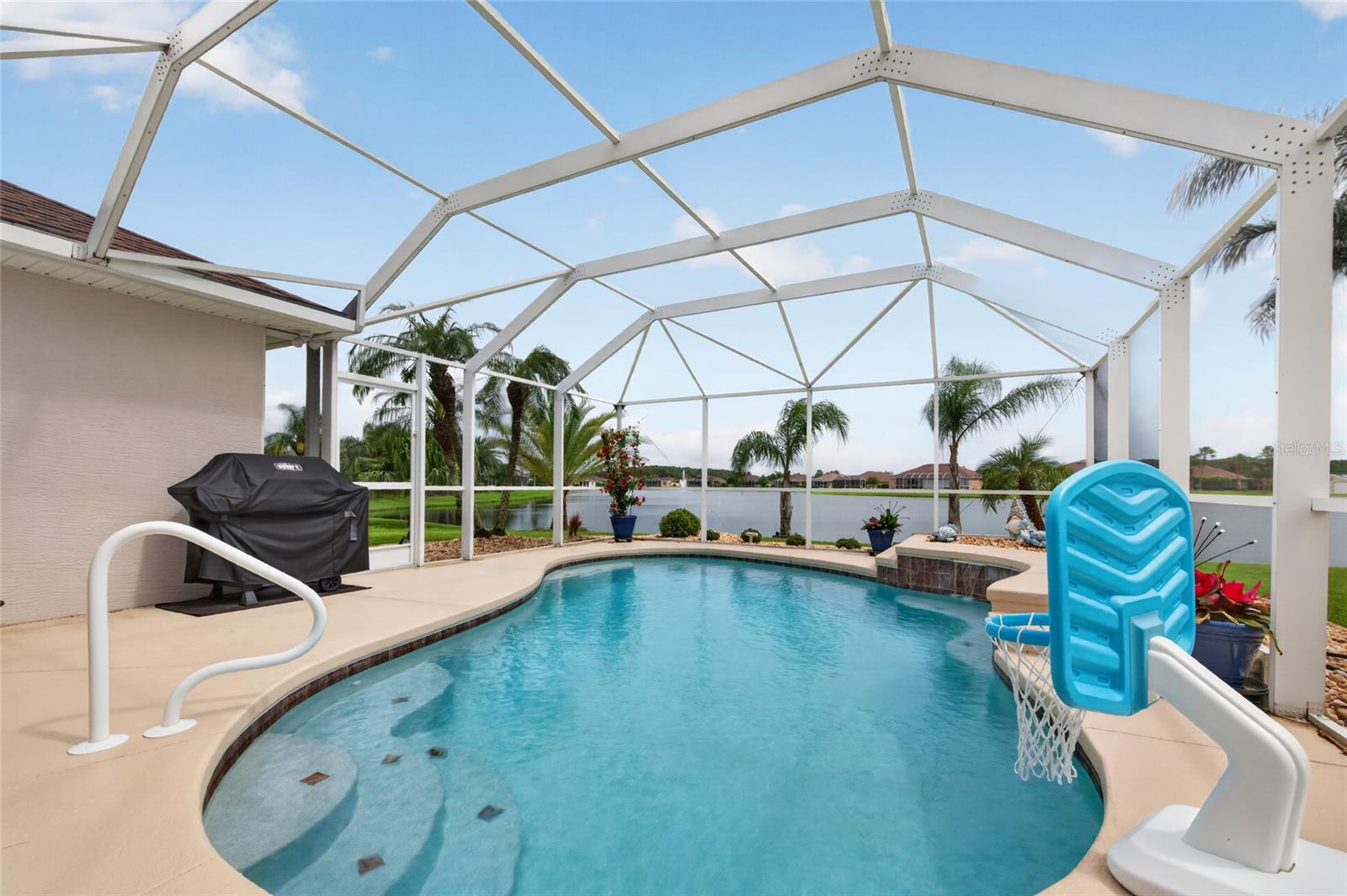 3385 TESORO CIRCLE