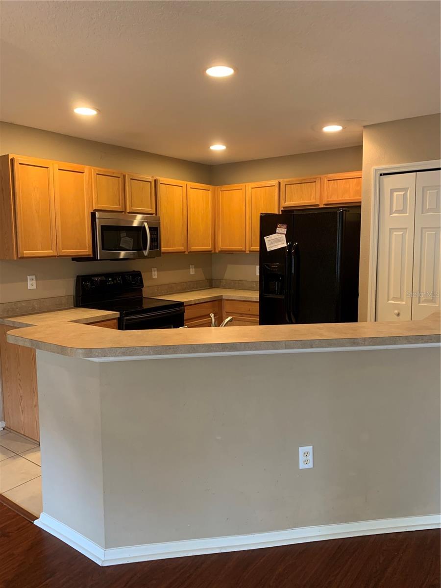 EDGEWATER AT LAKE BRANDON - Residential Lease