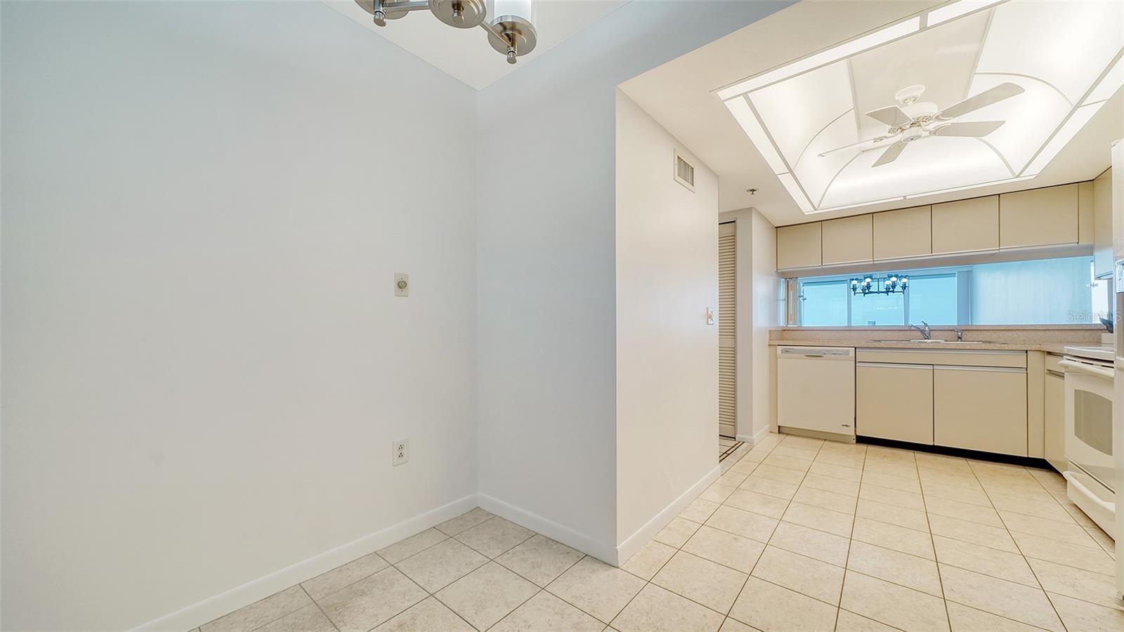 CONDO ON THE BAY TOWER I - Residential Lease