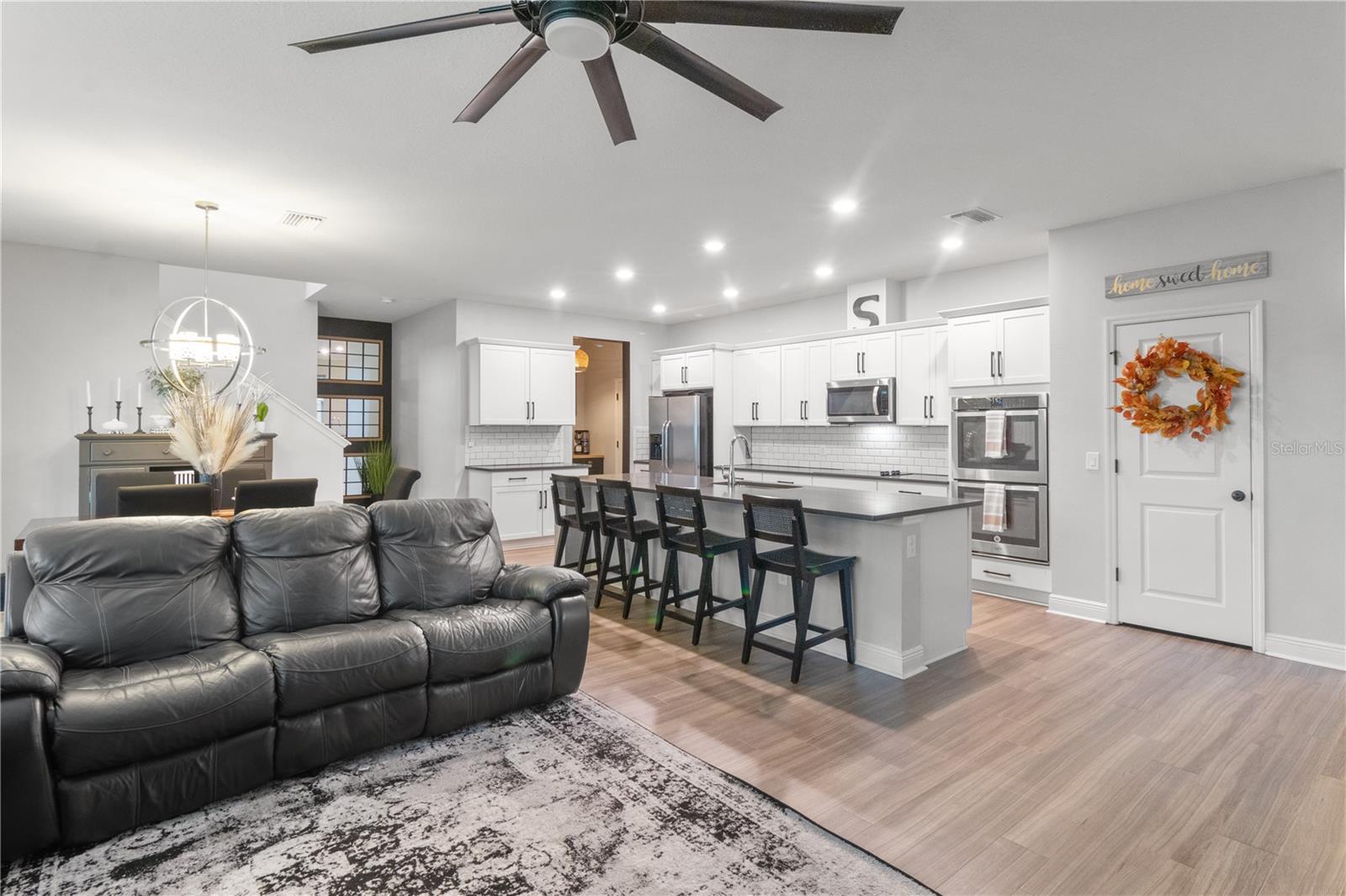 VILLAGES/TRINITY LAKES - Residential