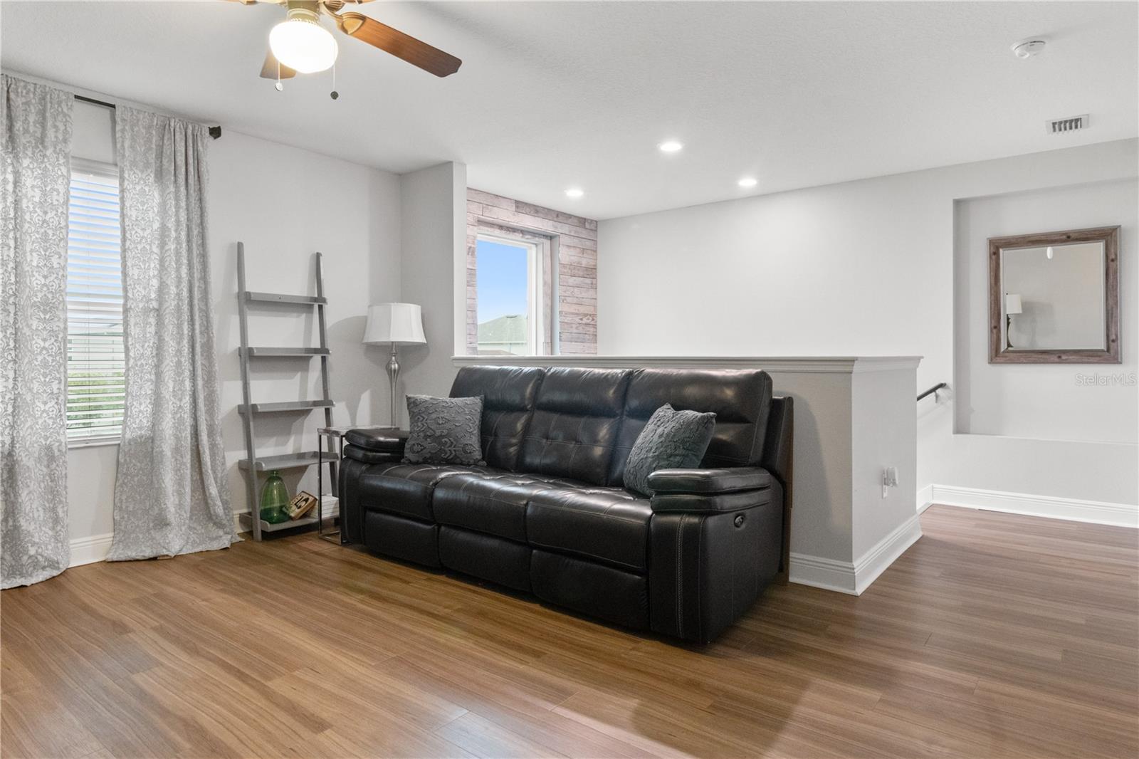 VILLAGES/TRINITY LAKES - Residential