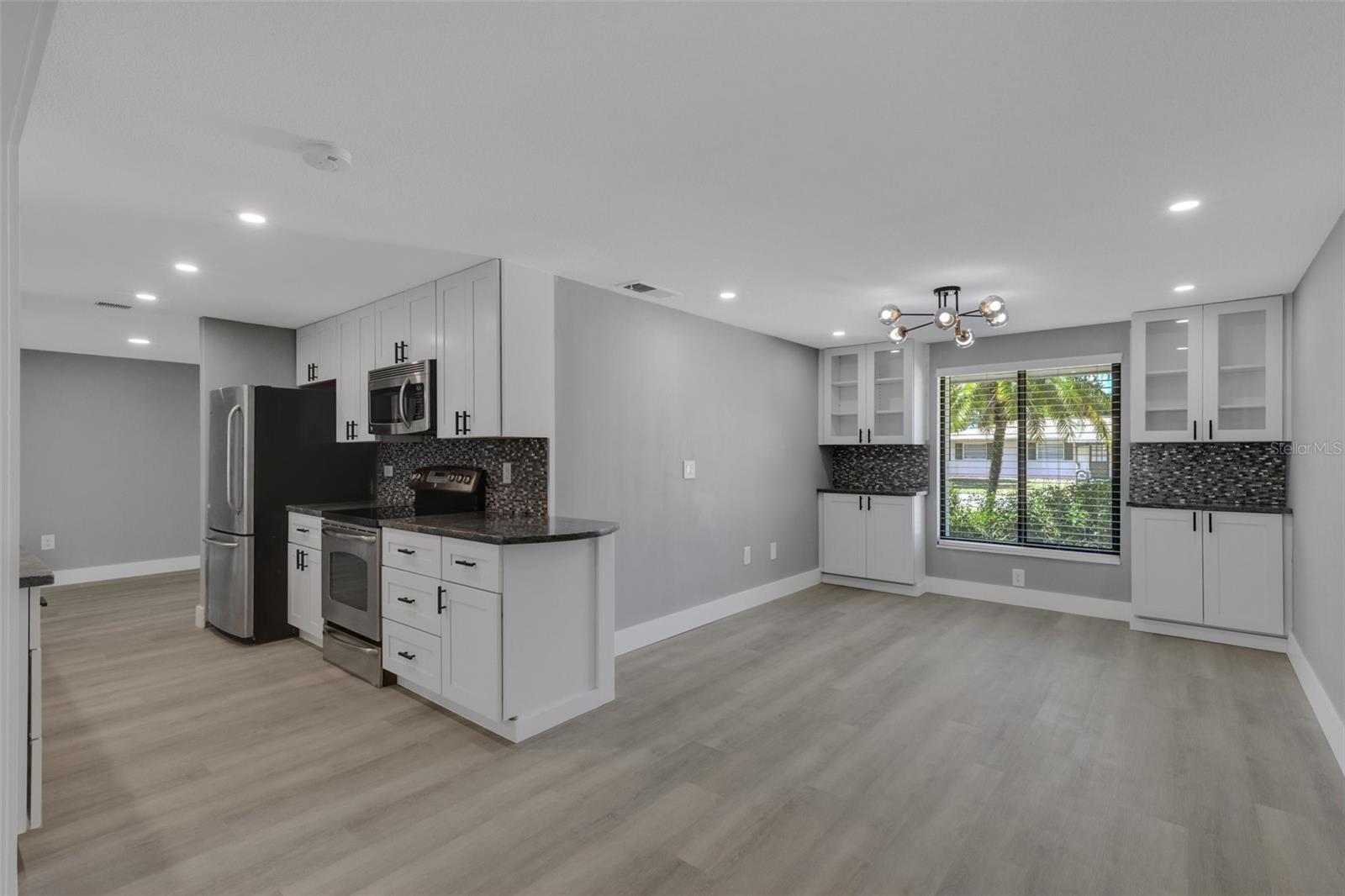 SOUTH GATE RIDGE 05 - Residential Lease