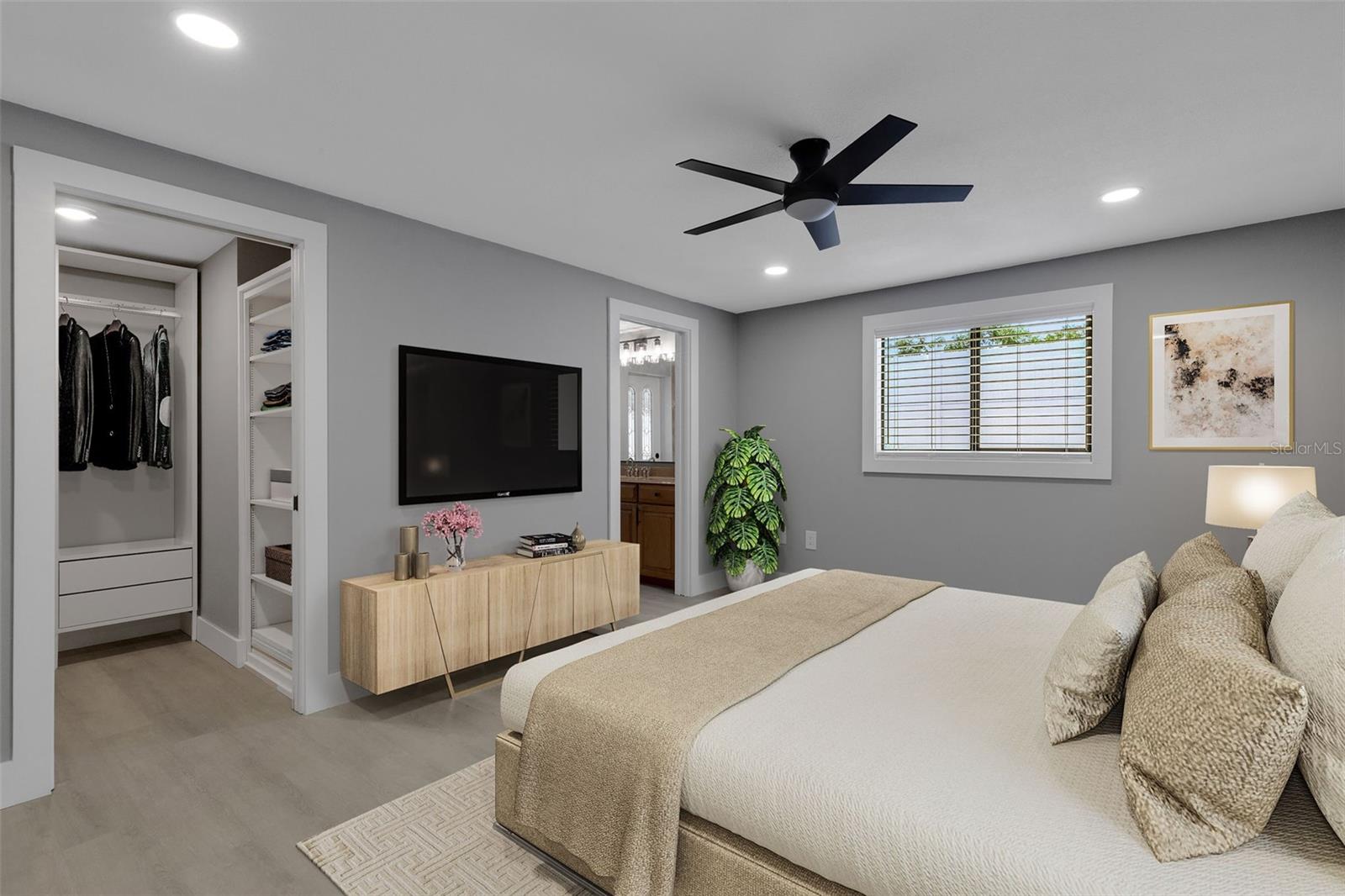 SOUTH GATE RIDGE 05 - Residential Lease