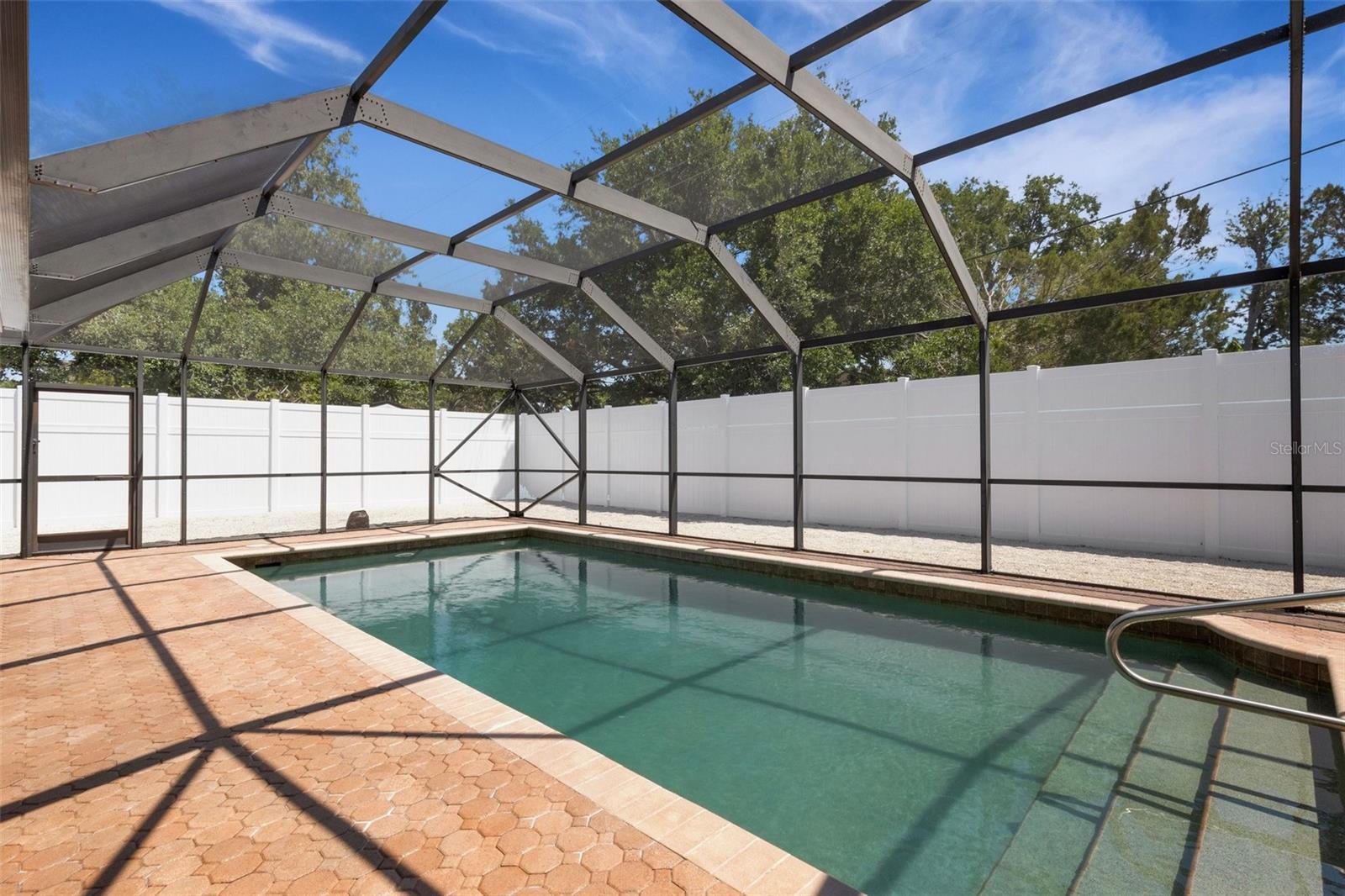 SOUTH GATE RIDGE 05 - Residential Lease