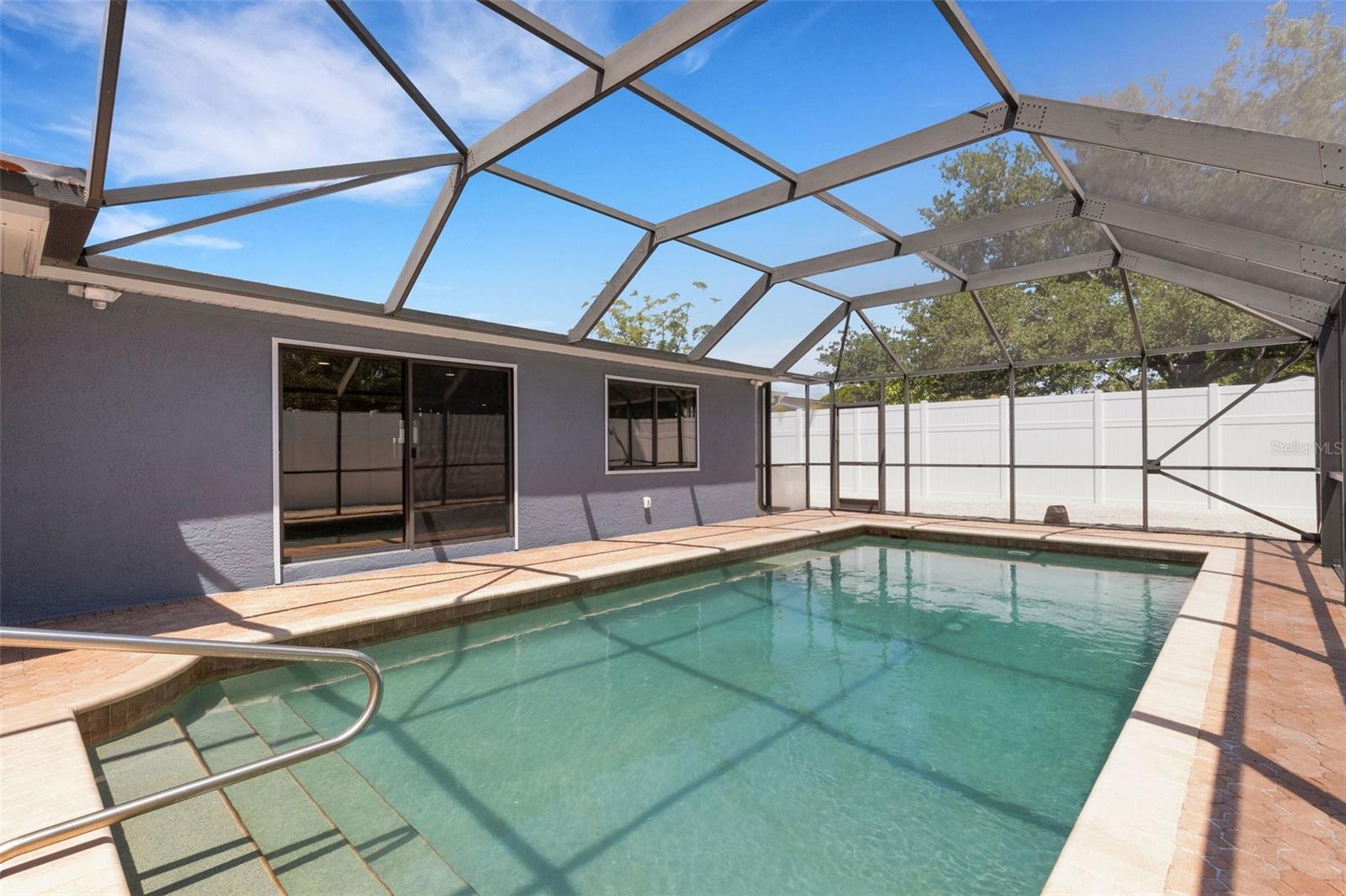 SOUTH GATE RIDGE 05 - Residential Lease