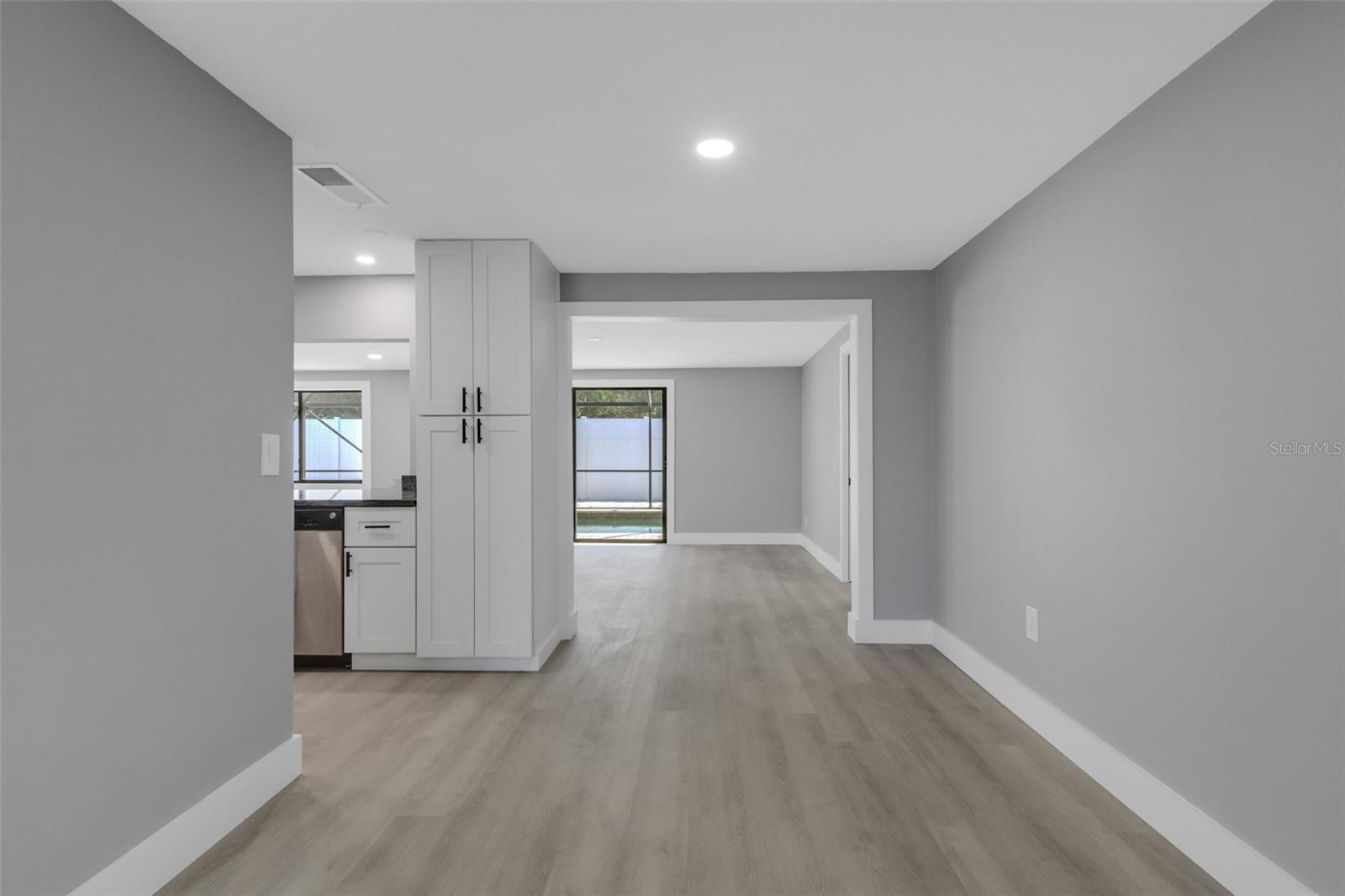 SOUTH GATE RIDGE 05 - Residential Lease