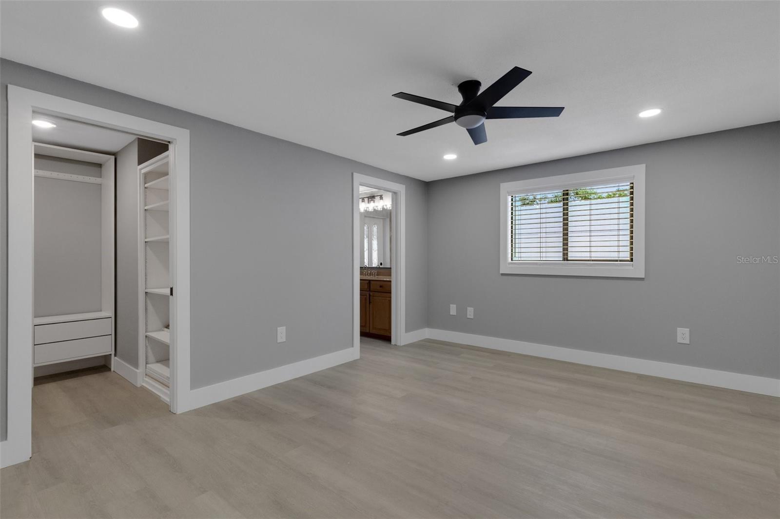 SOUTH GATE RIDGE 05 - Residential Lease