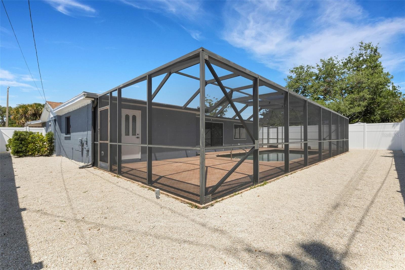 SOUTH GATE RIDGE 05 - Residential Lease