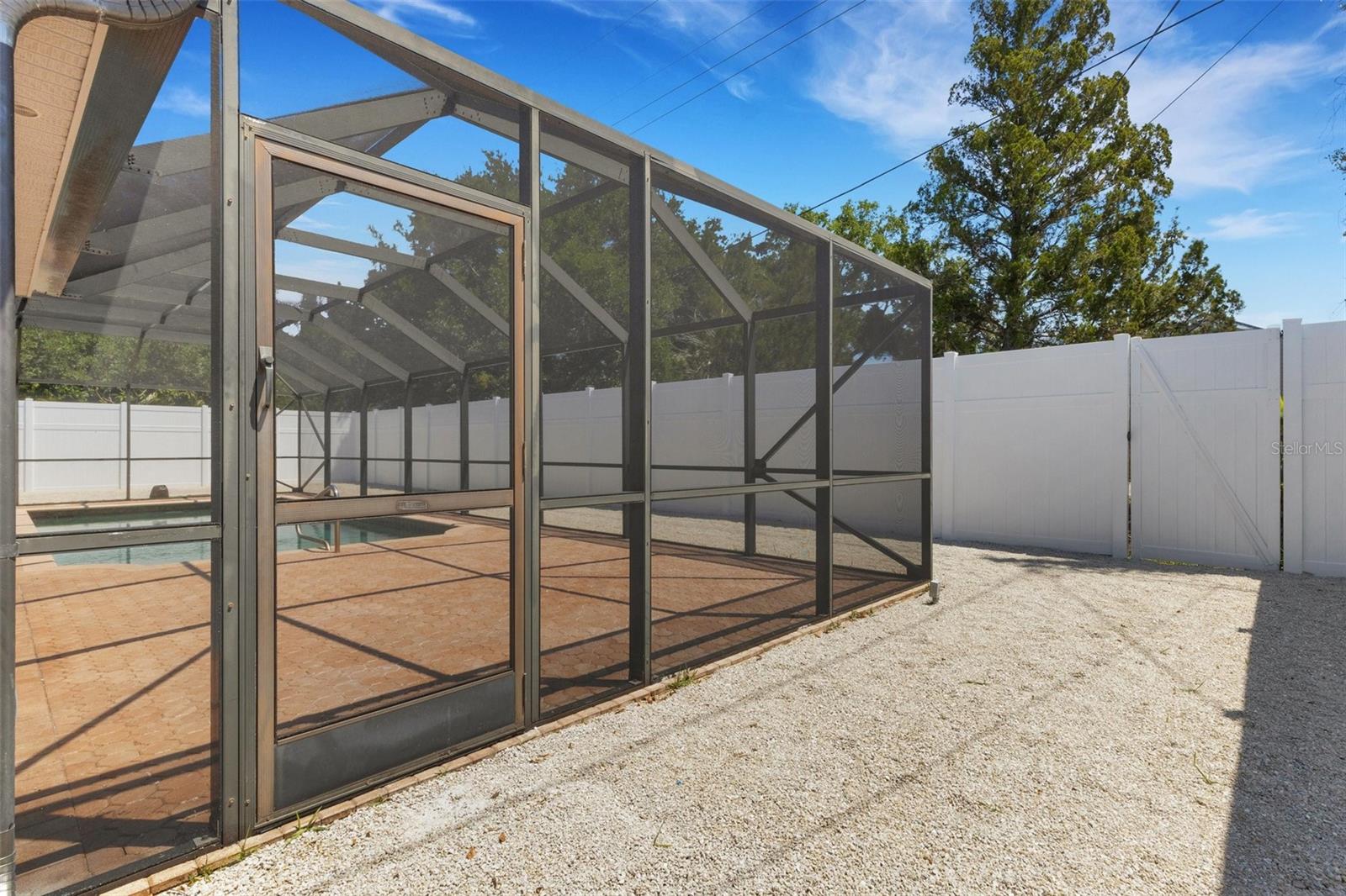 SOUTH GATE RIDGE 05 - Residential Lease
