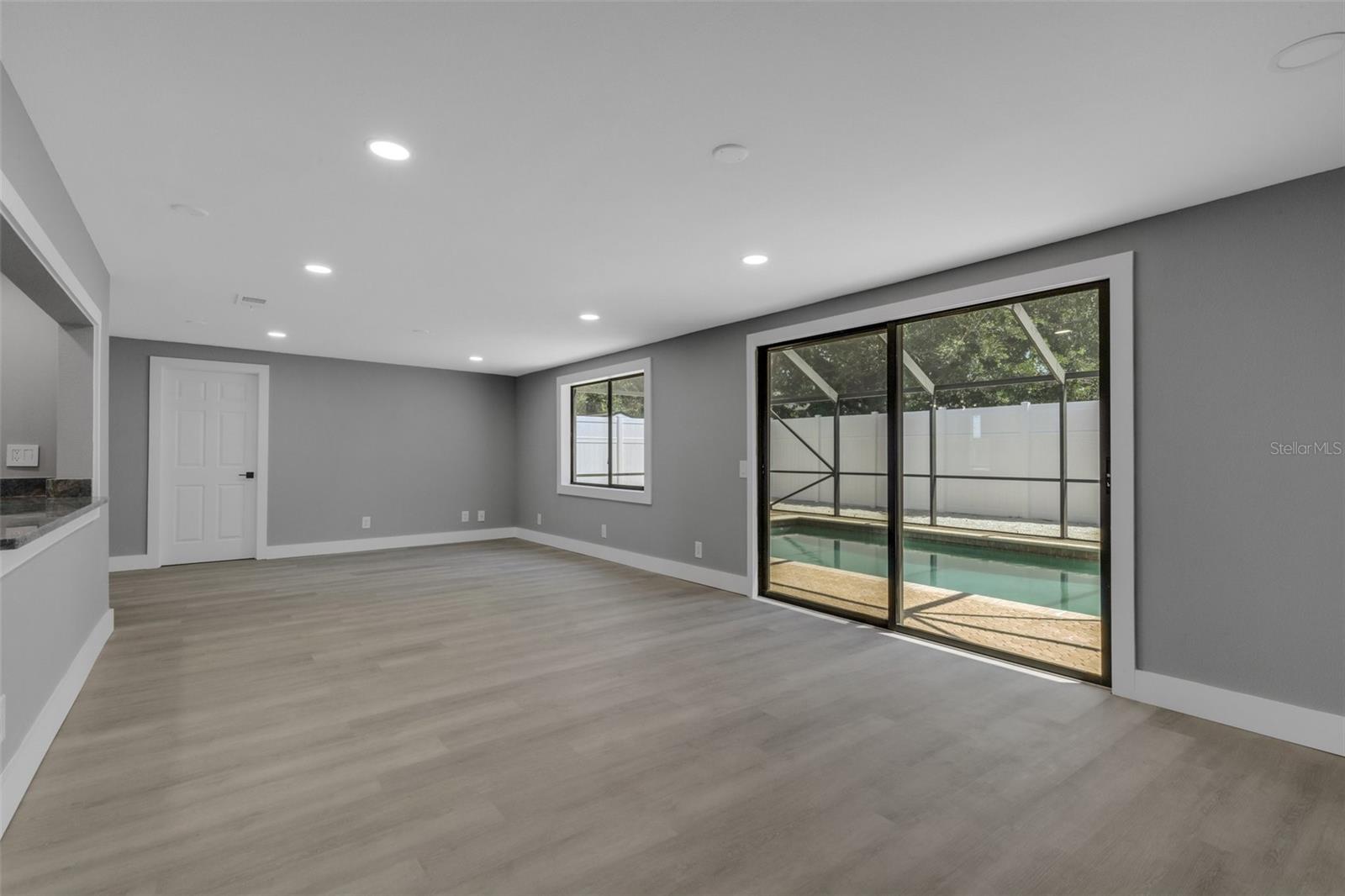 SOUTH GATE RIDGE 05 - Residential Lease