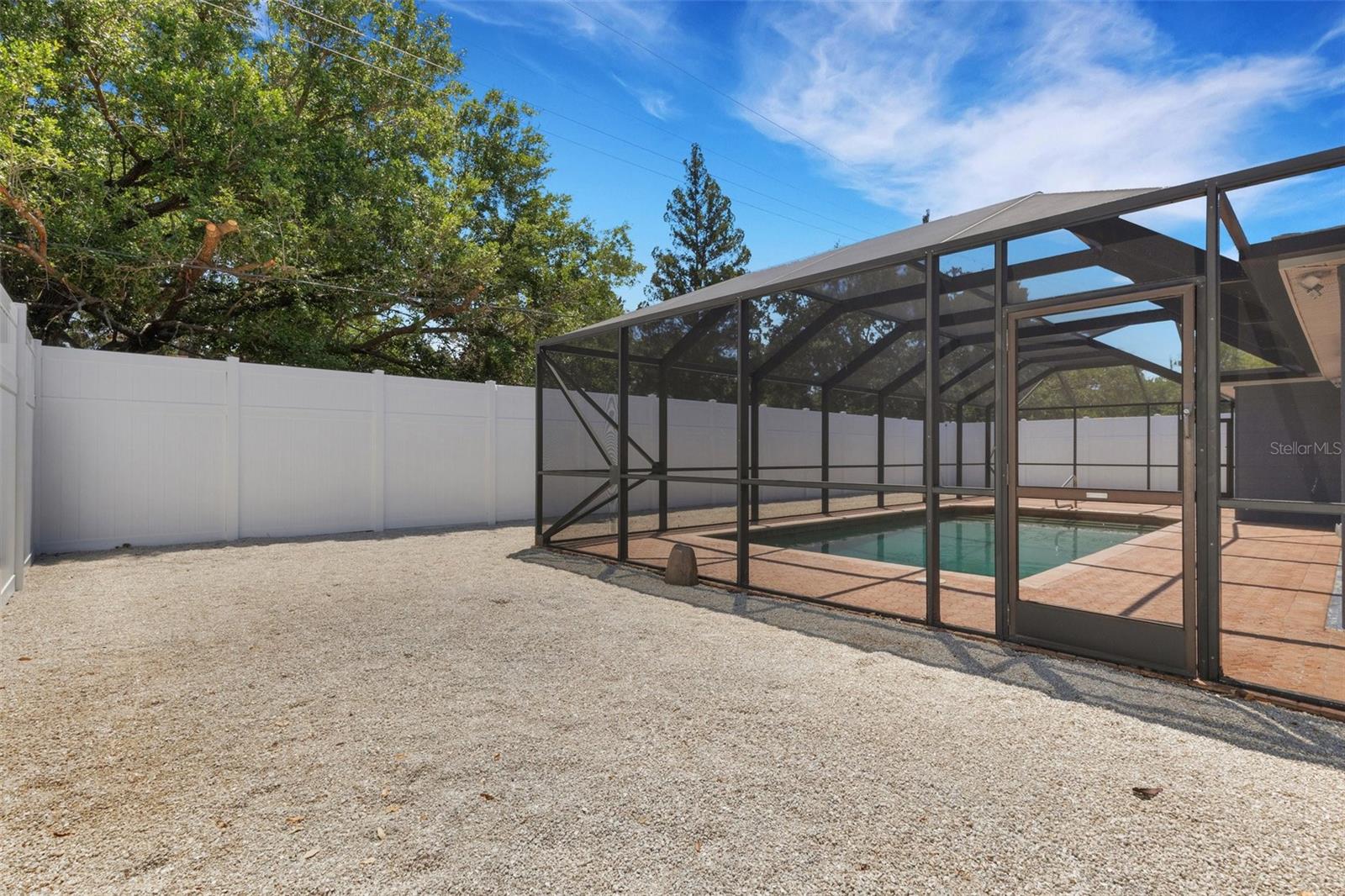 SOUTH GATE RIDGE 05 - Residential Lease