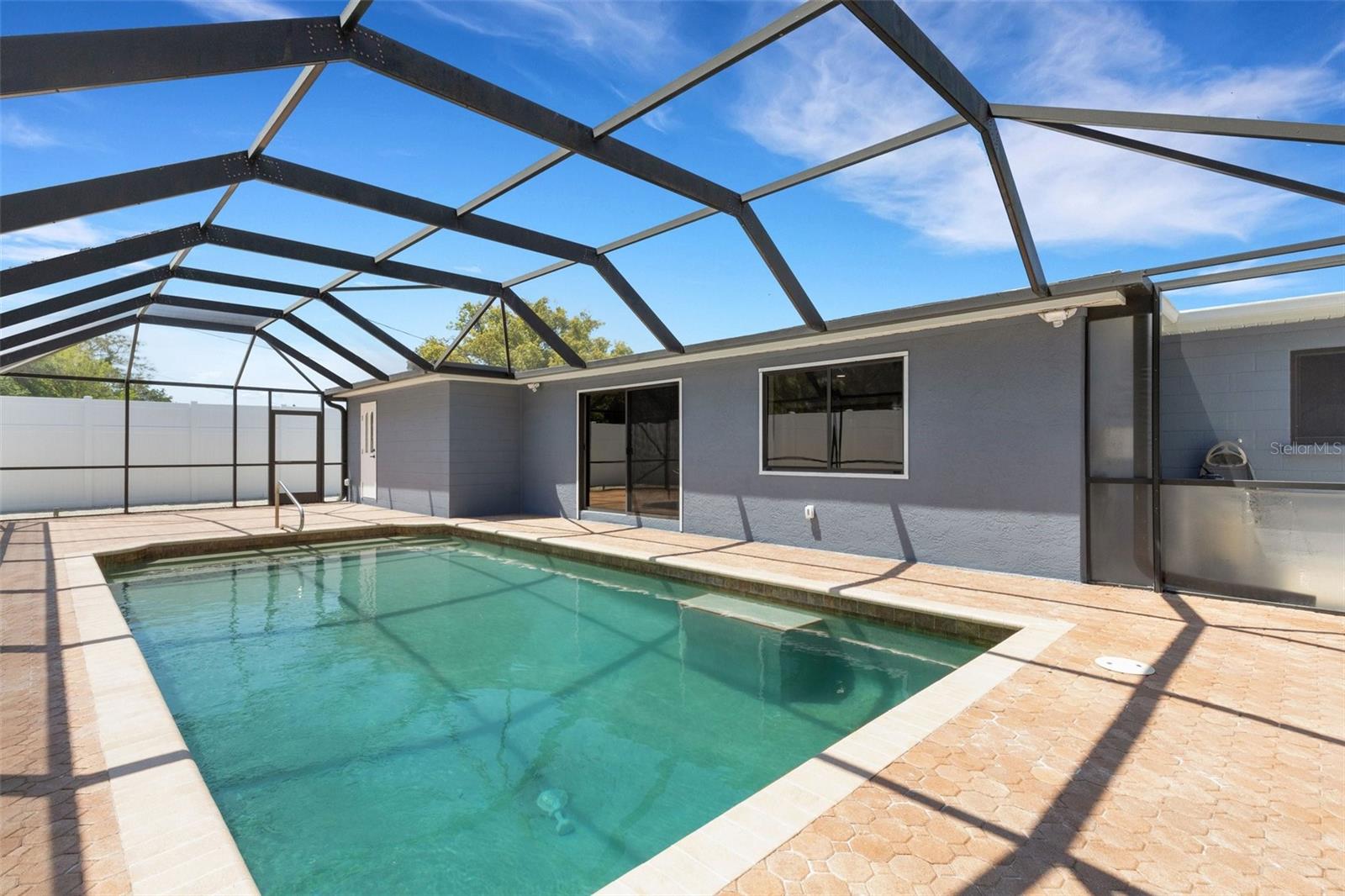 SOUTH GATE RIDGE 05 - Residential Lease