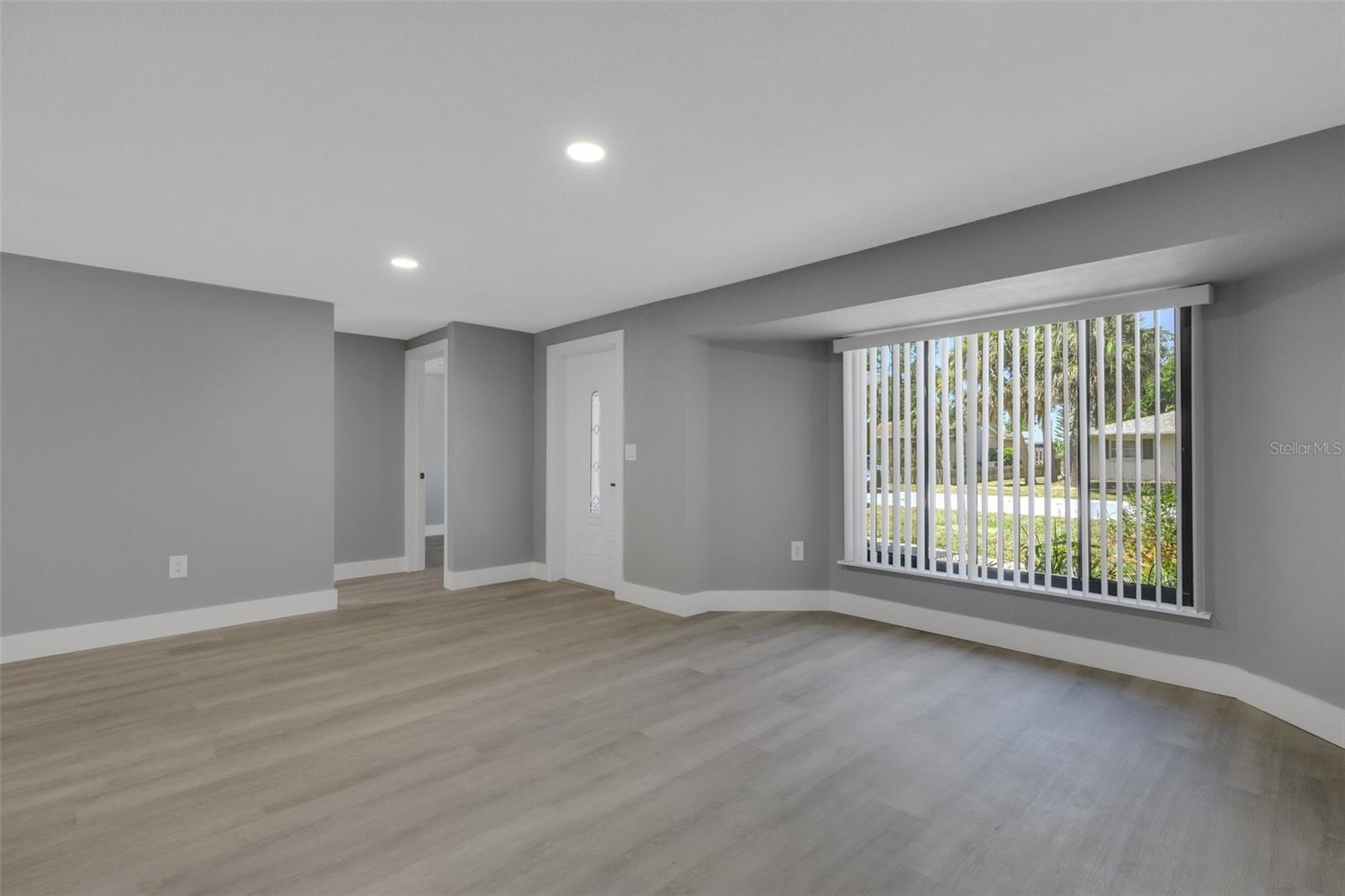 SOUTH GATE RIDGE 05 - Residential Lease