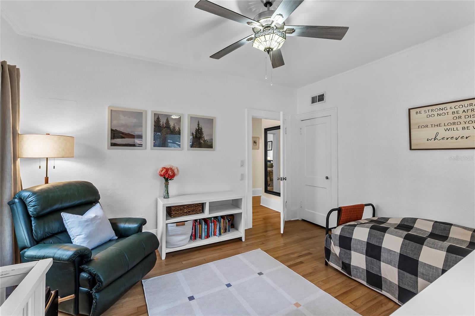 KENILWORTH PARK - Residential