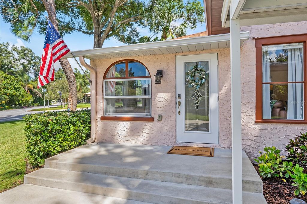 Photo of 1806 17th Street NW, Winter Haven, FL 33881 (MLS # P4936487)