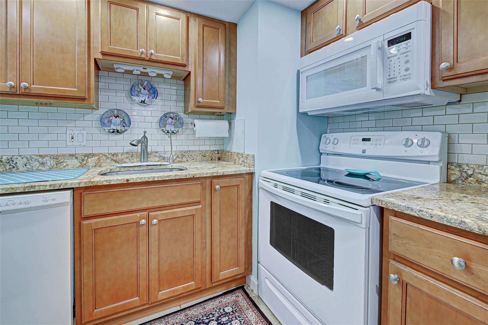 RIVERHOUSE - Residential