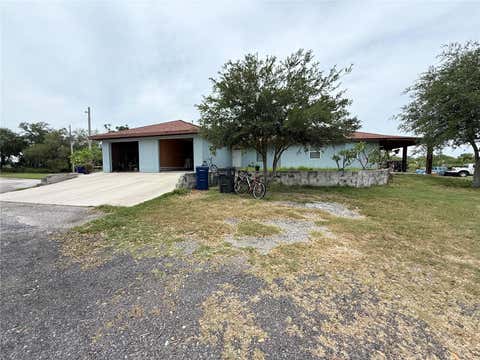 Photo of 3208 16th Ave E, Palmetto, FL 34221 (MLS # A4693387)