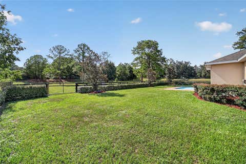Tiny photo for 11050 SE 37th Avenue Road, Belleview, FL 34420 (MLS # OM729598)