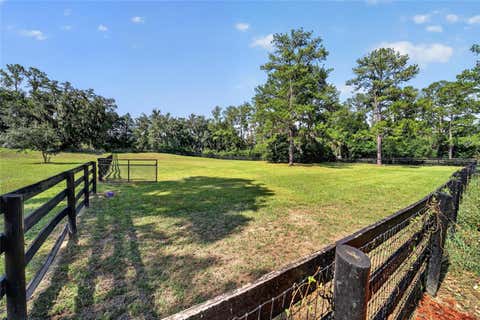 Tiny photo for 11050 SE 37th Avenue Road, Belleview, FL 34420 (MLS # OM729598)