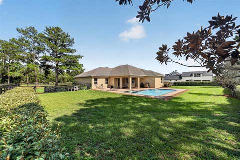 Tiny photo for 11050 SE 37th Avenue Road, Belleview, FL 34420 (MLS # OM729598)