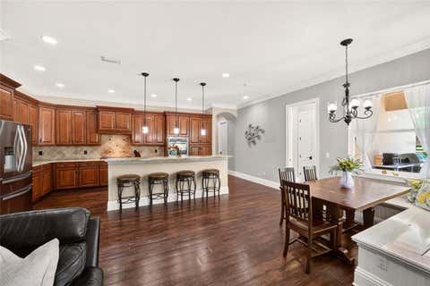 Tiny photo for 11050 SE 37th Avenue Road, Belleview, FL 34420 (MLS # OM729598)