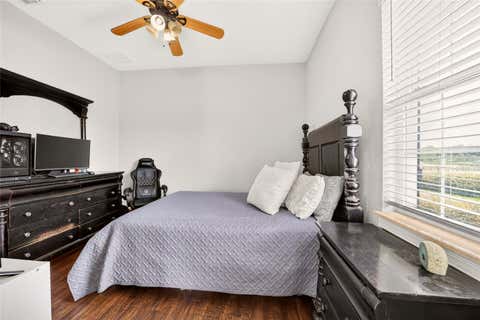 Tiny photo for 11050 SE 37th Avenue Road, Belleview, FL 34420 (MLS # OM729598)