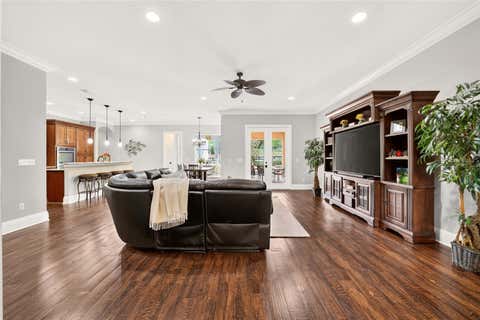 Tiny photo for 11050 SE 37th Avenue Road, Belleview, FL 34420 (MLS # OM729598)