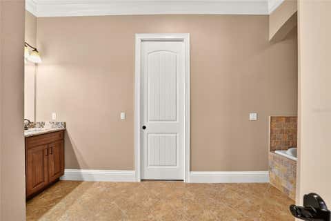 Tiny photo for 11050 SE 37th Avenue Road, Belleview, FL 34420 (MLS # OM729598)