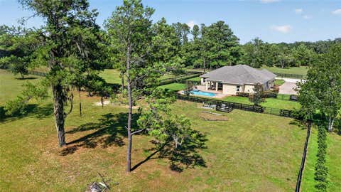 Tiny photo for 11050 SE 37th Avenue Road, Belleview, FL 34420 (MLS # OM729598)